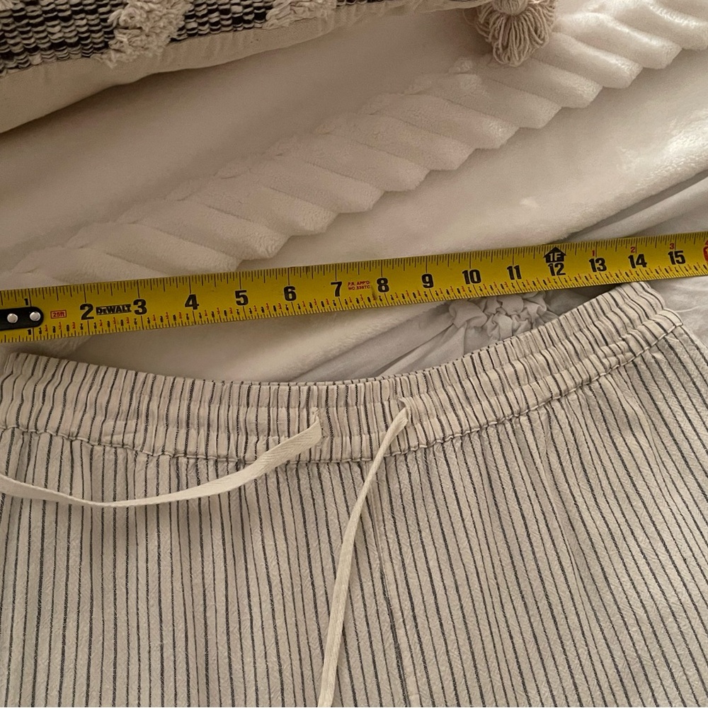 Rails Linen Blend Draw Strings Capri Pants, Sz M - image 6